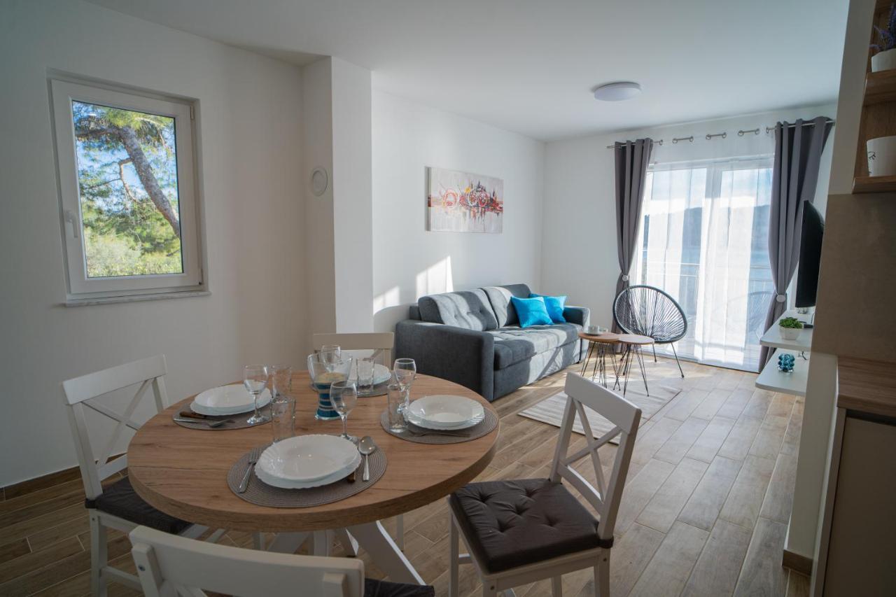Apartment Laurel Tisno